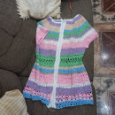 Meu projeto do curso:  Top-down: roupas de crochê sem costura. Un proyecto de Moda, Diseño de moda, Tejido, DIY, Crochet y Diseño textil de Zahreen Adira - 07.12.2022
