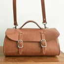 Hand-sewn Leather Tool Bag. Un proyecto de Diseño de complementos de Beth Dow - 02.02.2023