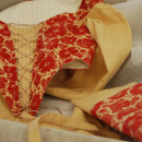 Prendas femeninas opresivas: el corset. Xilografía sobre tela.. Gravura projeto de Rocío Jordano Benjumea - 04.02.2023