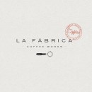 La Fábrica. Design, Br, ing, Identit, Logo Design, Stationer, and Design project by El Calotipo | Design & Printing Studio - 03.01.2015