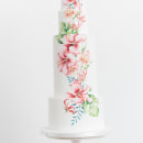 My project for course: Floral Cake Design: Paint with Cocoa Butter. Un proyecto de Artesanía, Pintura, DIY, Artes culinarias, Lifest y le de Emily Hankins - 06.04.2023