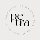 Branding & Manual de Marca - Petra . Een project van  Ontwerp,  Br, ing en identiteit, Grafisch ontwerp y Logo-ontwerp van Sabrina Quispe Vouilloud - 26.04.2023