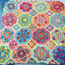 Persian Tiles crochet blanket by Janie Crow in Eastern Jewels colourway. Un proyecto de Artesanía, Creatividad y Crochet de Liz Hooper - 01.12.2023