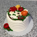Meu projeto do curso: Flores decorativas de buttercream para cake design. Un proyecto de Diseño, Cocina, DIY, Artes culinarias, Lifest y le de Urânia Silva - 31.12.2023