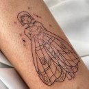 Meu projeto do curso: Tatuagem fine line: a sutileza da linha. Un proyecto de Ilustración tradicional, Dibujo y Diseño de tatuajes de Laiane Pereira Motta - 11.02.2024
