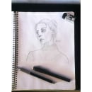 Mi proyecto del curso: Cuaderno de retratos a línea con grafito. Fine Arts, Sketching, Drawing, Portrait Drawing, and Sketchbook project by Enoc Ernesto Guajardo Robles - 03.25.2024