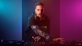 Mische elektronische Musik: von Anfänger bis DJ. Musik und Audio-Kurs von Chuck Pereda