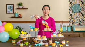 Cupcake Decoration: Edible Art with Buttercream. Craft, Design, and Food course by Liz Shim