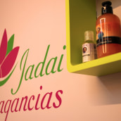 Fragancias Jadai. Un proyecto de Publicidad y Fotografía de Tamara Ocaña - 15.05.2014