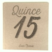 "QUINCE" Libro de Poemas. Design, and Graphic Design project by Almudena  Graphic Designer - 03.15.2015