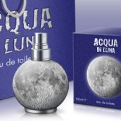 Acqua di Luna. Advertising, Photograph, Br, ing, Identit, Graphic Design, Packaging, and Product Design project by Lluís Vicién Marca-Noguer - 04.08.2015