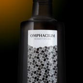 Marca y packaging para aceite de oliva. Un proyecto de Diseño, Br, ing e Identidad, Cocina, Diseño gráfico, Packaging y Diseño de producto de Viqui Losa - 07.10.2015