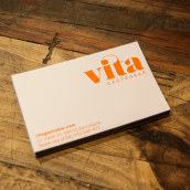 Vita Gastrobar. Un proyecto de Dirección de arte, Br, ing e Identidad, Diseño editorial, Diseño gráfico y Diseño Web de Javier P - 20.10.2015