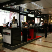 Givenchy. Interactive Design project by Cristina Lobo - 09.07.2016