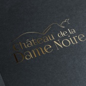 Chateau de la Dame Noire - Proyecto identidad corporativa Ein Projekt aus dem Bereich Grafikdesign von Laura Fernández - 06.10.2016