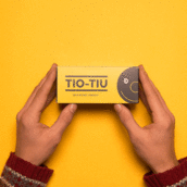 TIO-TIU. ¿Qué pasa tronco?. Product Design project by SOPA Graphics - 12.12.2016