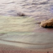 Solitude is maybe blue, or green with pink. Un proyecto de Fotografía, Bellas Artes y Retoque fotográfico de Sandra Heraud - 07.07.2017