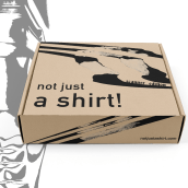 Diseño de packaging 'not just a shirt!'. Un proyecto de Diseño gráfico y Diseño de producto de Lucía Herrero García - 20.03.2018