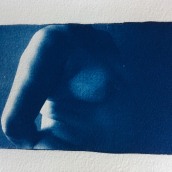 Genes - retrato al desnudo en cianotipia . Photograph, Portrait Photograph, and Concept Art project by María Fernanda Jimenez Anaya - 06.12.2017
