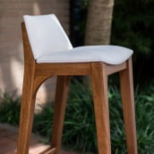Diseño de silla de bar. Design e fabricação de móveis projeto de Beatriz Vieda - 06.12.2018