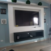 Unidad de pared para TV. Design, Interior Design, and Decoration project by Marie S. O - 03.26.2019