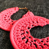 Aretes tejidos crochet. Design de joias projeto de Ingrid Constant - 19.05.2019