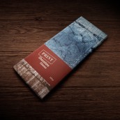 Proyecto de Packaging para chocolates artesanos Print. Basado en la estampación con grabado experimental.. Packaging project by Inmaculada Bueno Serrano - 06.20.2019
