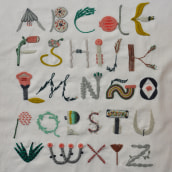 Alfabeto Botánico. Tipografia, Bordado e Ilustração têxtil projeto de Adriana Torres - 01.02.2019