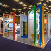 Google stand for Gartner IT Symposium/Xpo™ 2018. Design, Arquitetura, Design de interiores, Design de iluminação, e Produção audiovisual projeto de Mac Group Stands - 18.02.2020