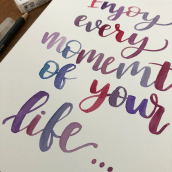 Mi Proyecto del curso: ENJOY EVERY MOMENT. Brush Pen Calligraph project by Lou Pedroza Diaz - 03.19.2020