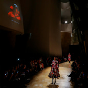 Fashion Show + Expo Audiovisual en Museo Guggenheim Bilbao: "IED 25 años Diseñando el Futuro en España.. Un proyecto de Diseño, Motion Graphics, Br, ing e Identidad, Educación, Eventos, Diseño gráfico, Marketing y Diseño de moda de Hernan Ordoñez - 06.06.2020