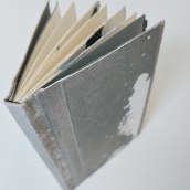My project in Handmade Binding without Stitches course. Bookbinding project by Caroline Archambault - 11.17.2020