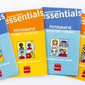 Photoessentials - a pocket guide to learn photography. Traditional illustration, Graphic Design & Infographics project by Irene Nemeth - 05.01.2016