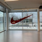 Anamorphic Nike. Instalações, 3D, Escultura, e Retail Design projeto de Martina Coppola - 18.02.2020
