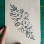 Mi Proyecto del curso: Tatuaje botánico con puntillismo. Un proyecto de Ilustración, Diseño de tatuajes e Ilustración botánica de Desiree Delgado - 22.07.2021