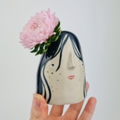 From Pinch Pot to Flower Vase. Design, Illustration, Painting, Sculpture, and Ceramics project by Sandra Apperloo - 11.05.2021