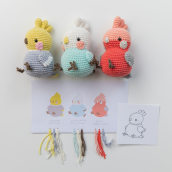 Uccellini Paffuti / Chubby Birds. Character Design, Creativit, DIY, Crochet, and Amigurumi project by Ilaria Caliri - 01.20.2022