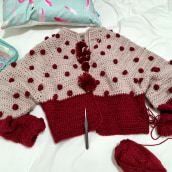 Mi proyecto del curso:  Top-down: prendas a crochet de una sola pieza. Un proyecto de Moda, Diseño de moda, Tejido, DIY, Crochet y Diseño textil de Fernanda - 19.05.2022