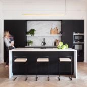 Monochromatic Kitchen Design Ein Projekt aus dem Bereich Fotografie von Susie Lowe - 03.06.2022