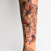 1ª Tattoo Black Work. Un projet de Illustration traditionnelle , et Conception de tatouage de Dany ELen Souza Lima - 07.08.2022