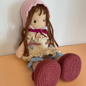 Mi proyecto del curso: Elaboración de muñecas amigurumi románticas. Un proyecto de Artesanía, Diseño de juguetes, Tejido, Crochet, Amigurumi y Diseño textil de Carina Pijoan - 20.02.2023