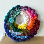 My project for course: Circular Weaving for Colorful Wall Decor. Arts, Crafts, Interior Design, Fiber Arts, Weaving, and Textile Design project by Marina - 03.25.2023