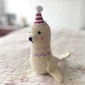 Mi proyecto del curso: Crochet: crea y transforma tus amigurumis. Un proyecto de Artesanía, Diseño de juguetes, Tejido, DIY, Crochet, Amigurumi y Diseño textil de Gis B - 22.07.2023