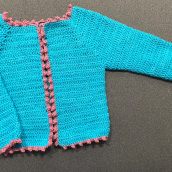 Mi proyecto del curso: Top-down: prendas a crochet de una sola pieza. Un proyecto de Moda, Diseño de moda, Tejido, DIY, Crochet y Diseño textil de Sabrina Lima - 07.09.2023