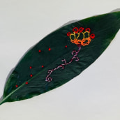Embroidery on leaf. Un proyecto de Bordado de Cindi Bacon-Gray - 14.11.2023