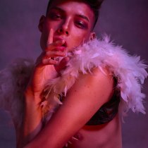 Mi Proyecto del curso: DON'T CALL ME ANGEL . Un proyecto de Fotografía, Fotografía de moda y Fotografía de retrato de Ysor Cóndor - 26.11.2019