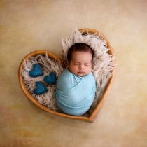 proyecto Decolor Studio: Introducción a la fotografía newborn. Un proyecto de Fotografía de dianaperezfotografia - 28.01.2020