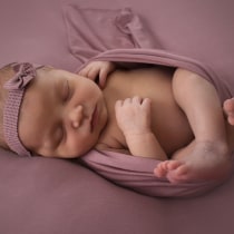 Mi Proyecto del curso: Introducción a la fotografía newborn. Un proyecto de Fotografía de Johana Krasinski - 08.04.2020