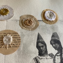 My project in Experimental Embroidery Techniques on Paper course. Um projeto de Colagem, Estampagem e Bordado de Katri Niinikangas - 17.05.2020