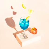 Summer drink. . Graphic Design, and Product Photograph project by Brenda Lopez - 08.07.2020